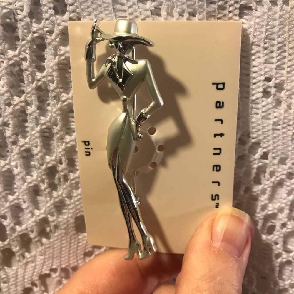Designer Pin from BEST Jewelers - Picture 7 of 11